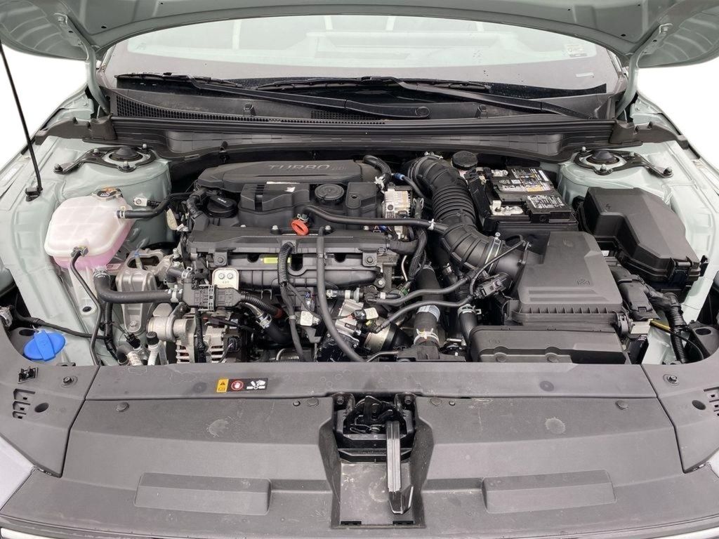 2025 Kia K4 GT-Line Turbo - Photo 18