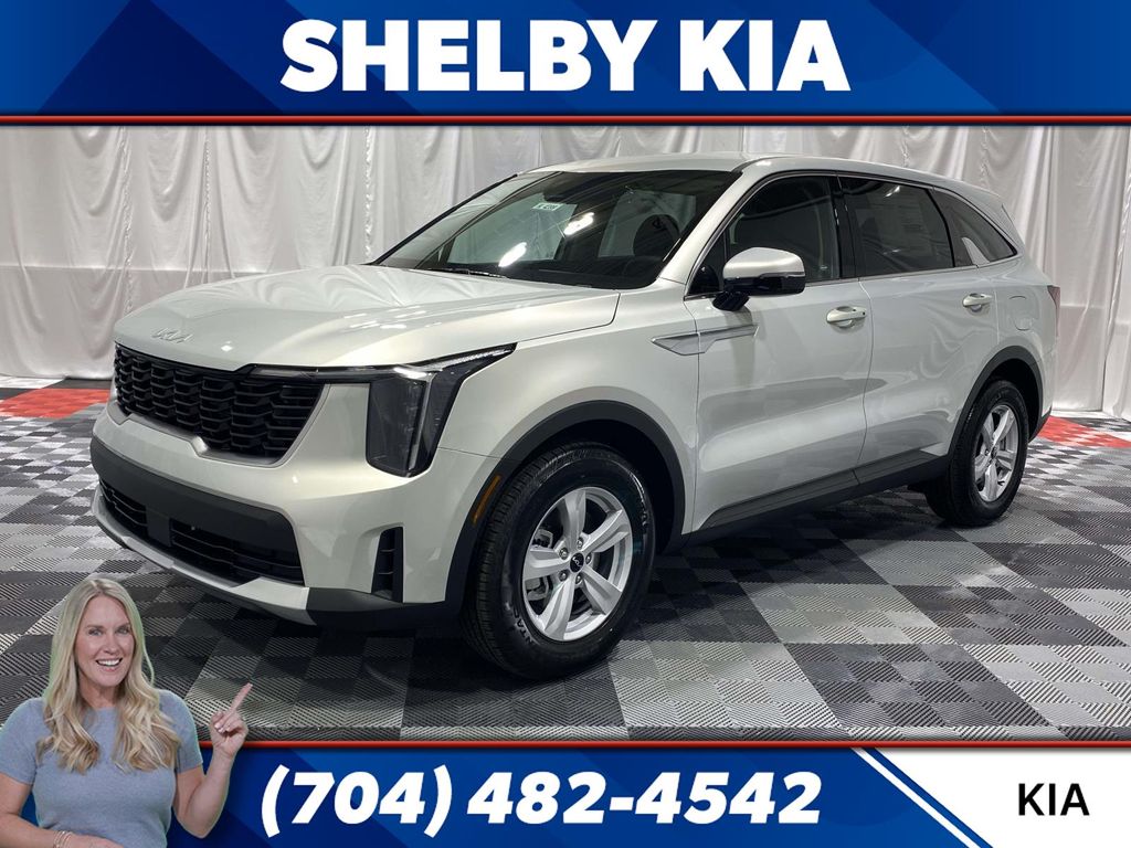 2026 Kia Sorento LX AT's photo