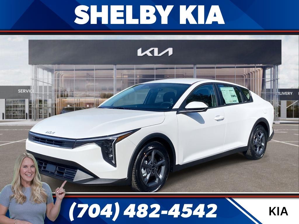 2026 Kia K4 LXS