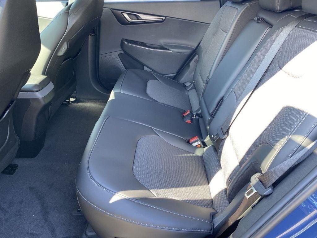 2025 Kia EV6 Light L/R - Photo 24
