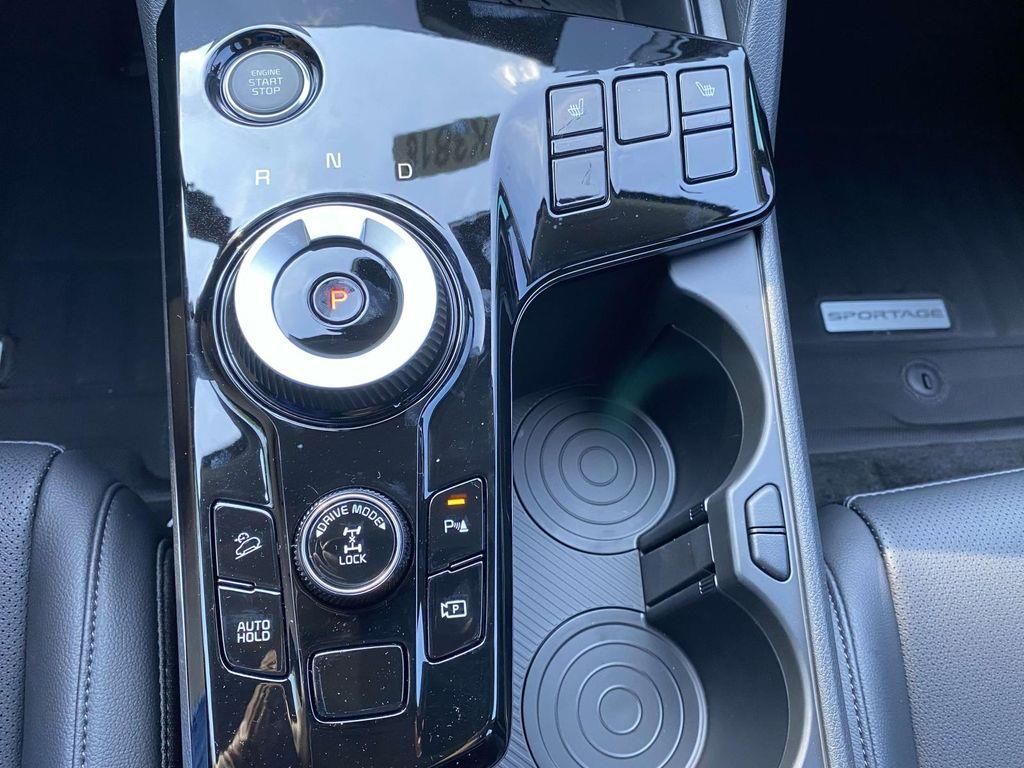 2025 Kia Sportage EX Hybrid - Photo 26