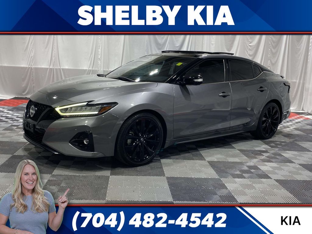 2023 Nissan Maxima SR