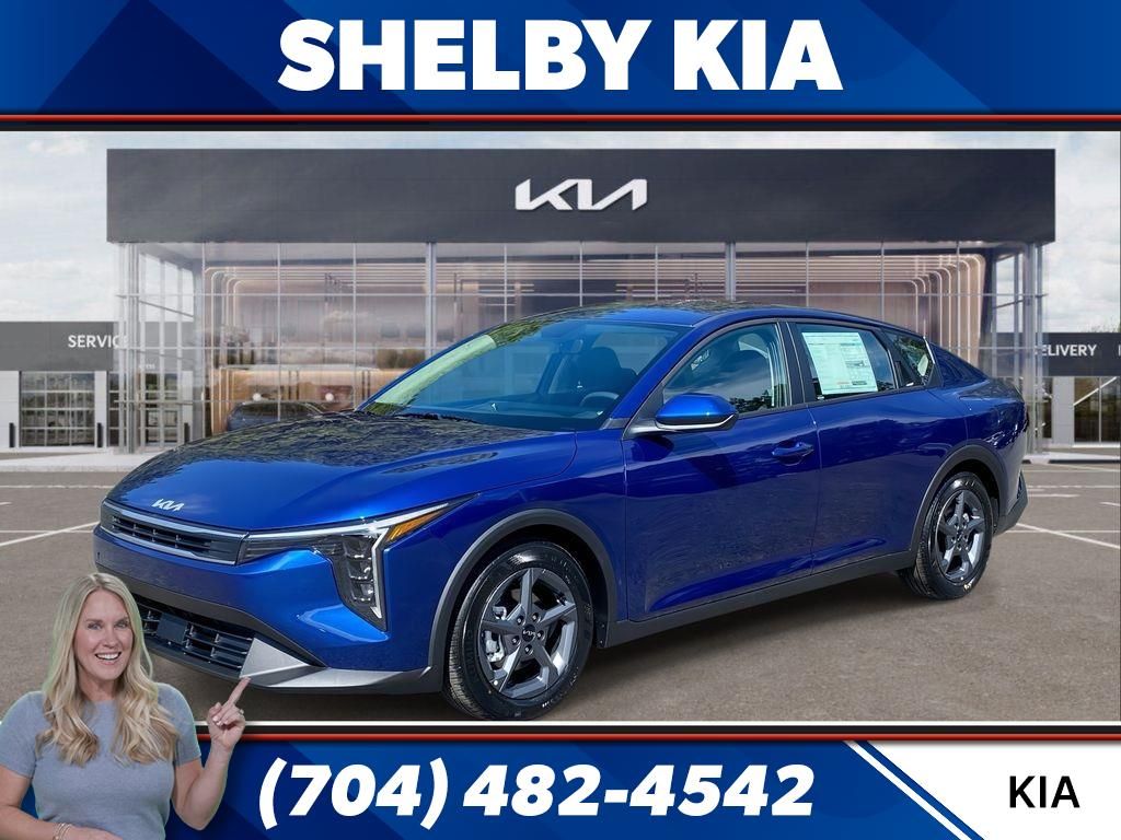 2026 Kia K4 LXS