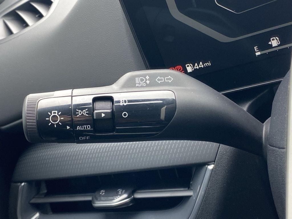 2025 Kia K4 GT-Line Turbo - Photo 34