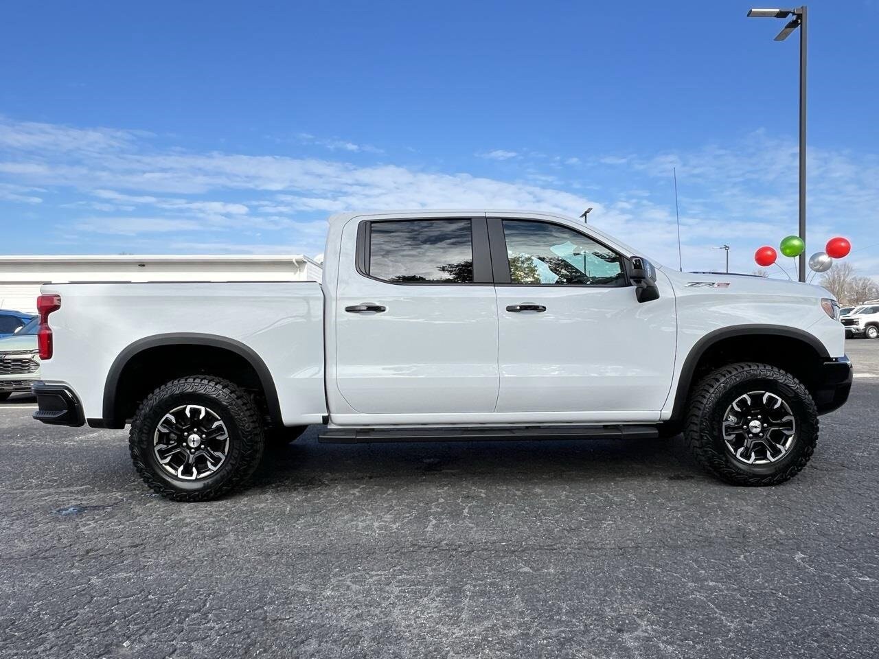 2025 Chevrolet Silverado 1500 ZR2 photo 3