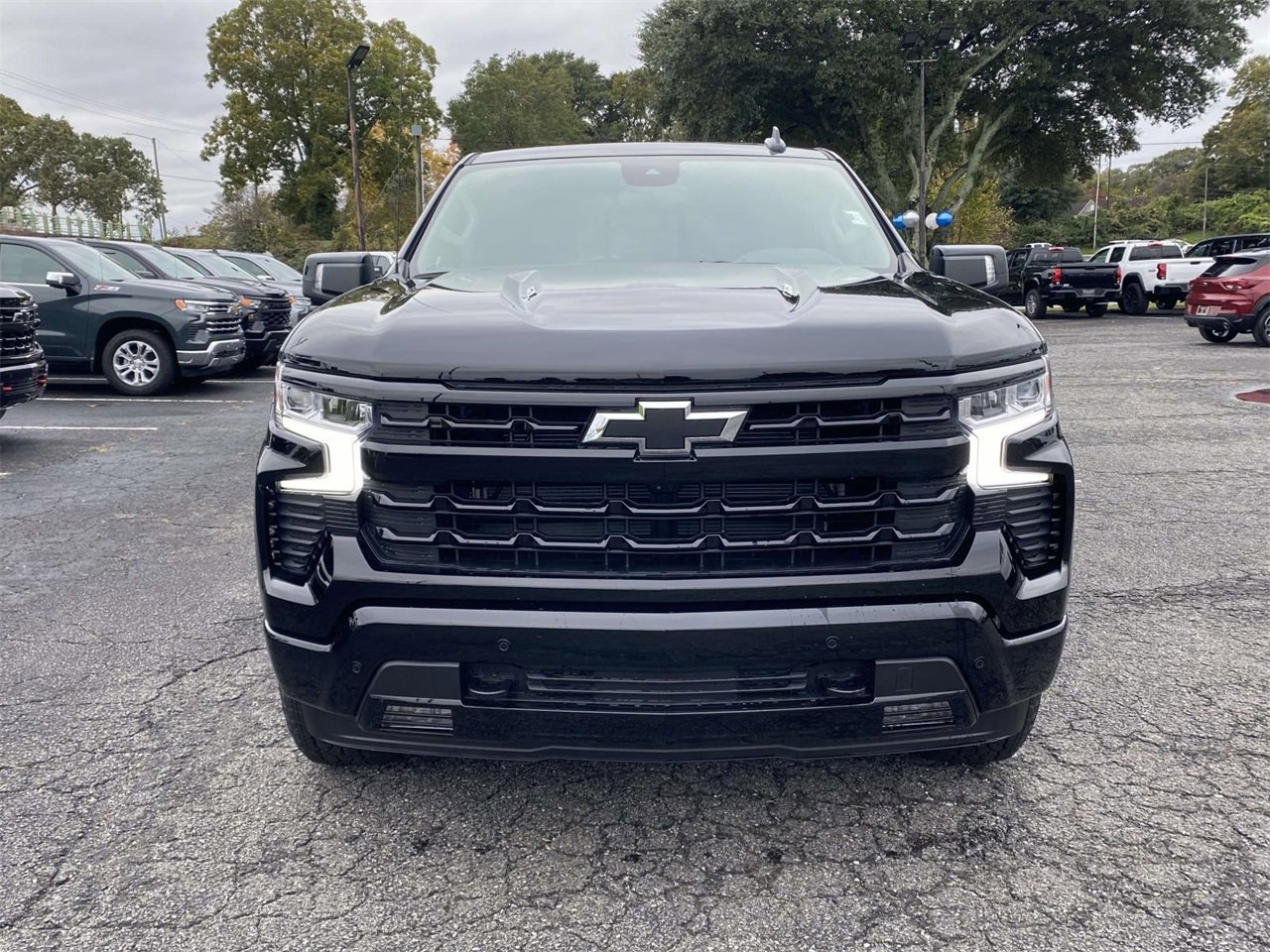 2025 Chevrolet Silverado 1500 RST photo 2