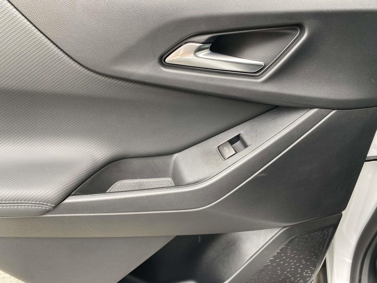 2026 Chevrolet Equinox LT - Photo 12