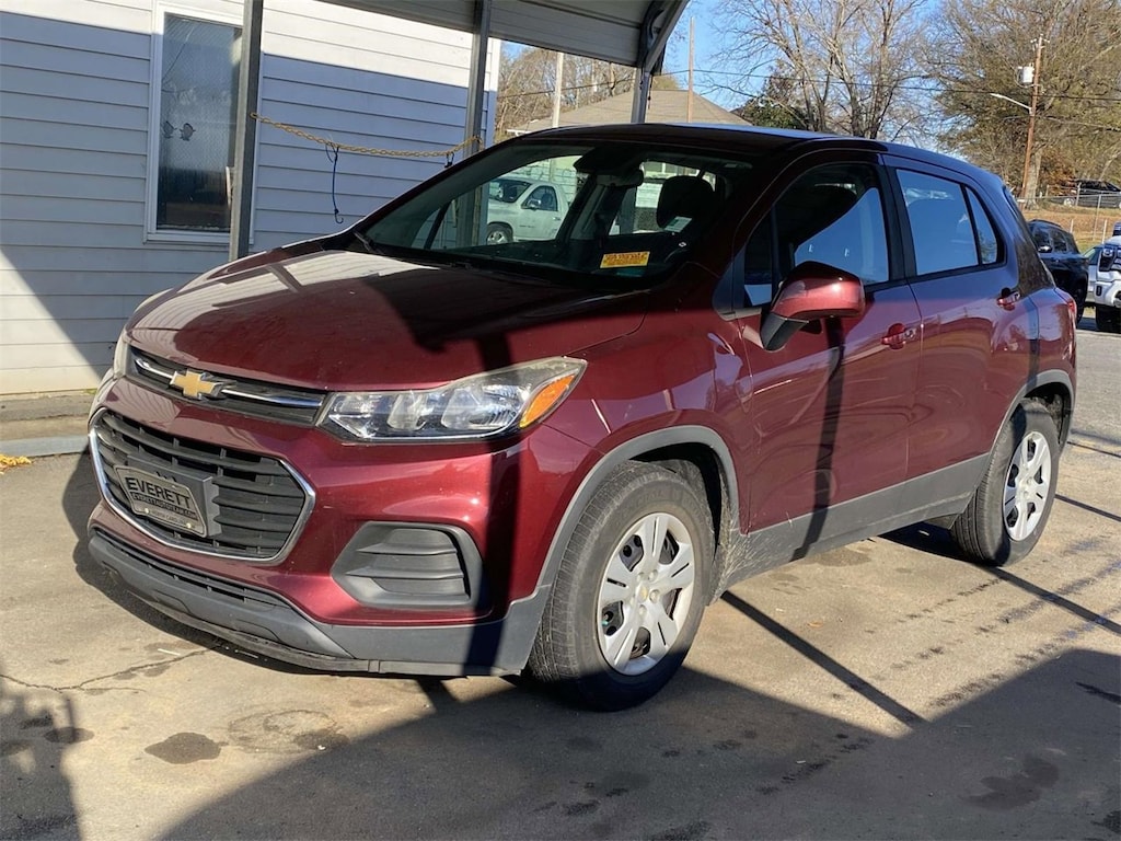 Used 2017 Chevrolet Trax LS SUV