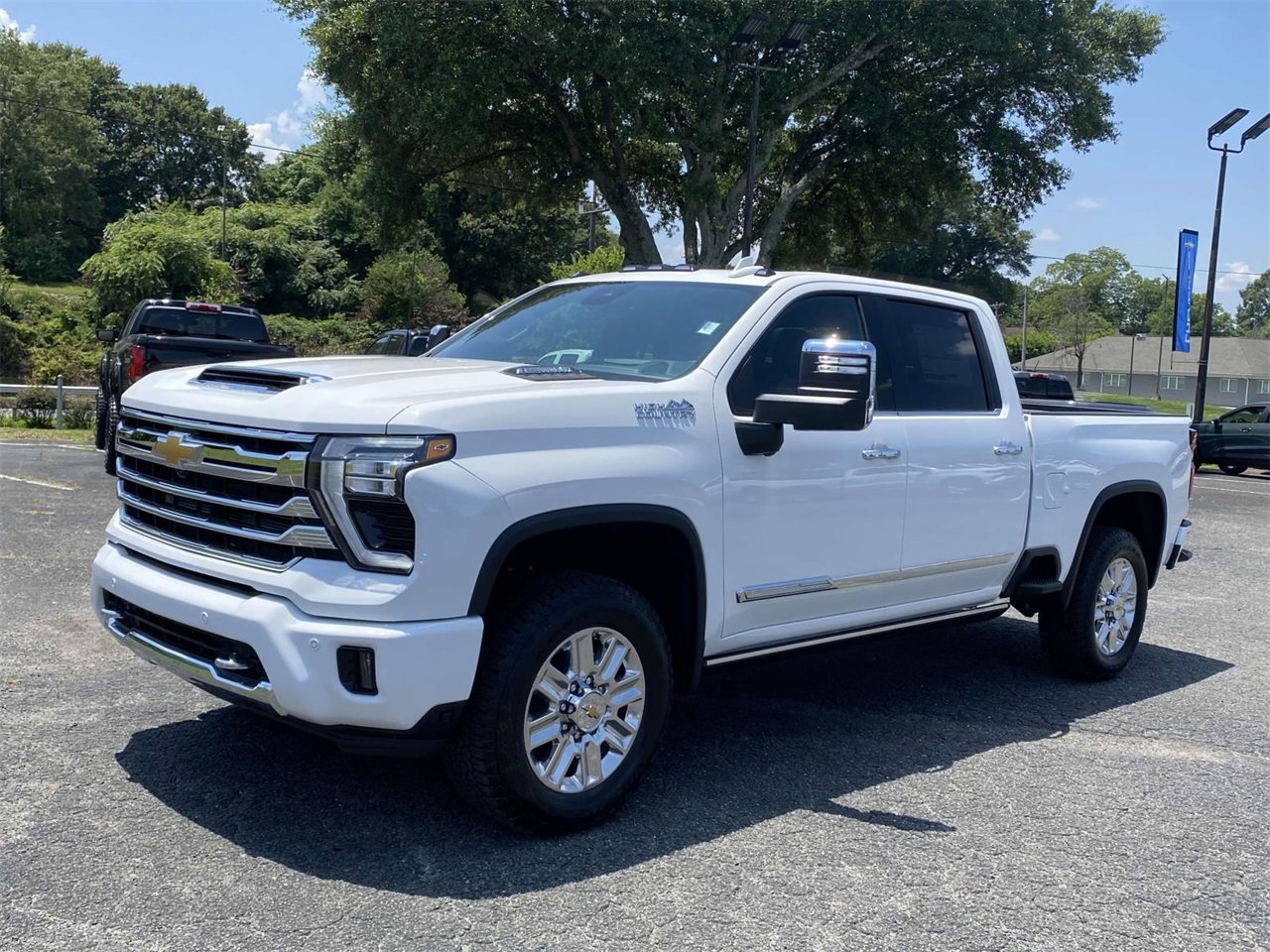 2025 Chevrolet Silverado 2500HD High Country photo 3