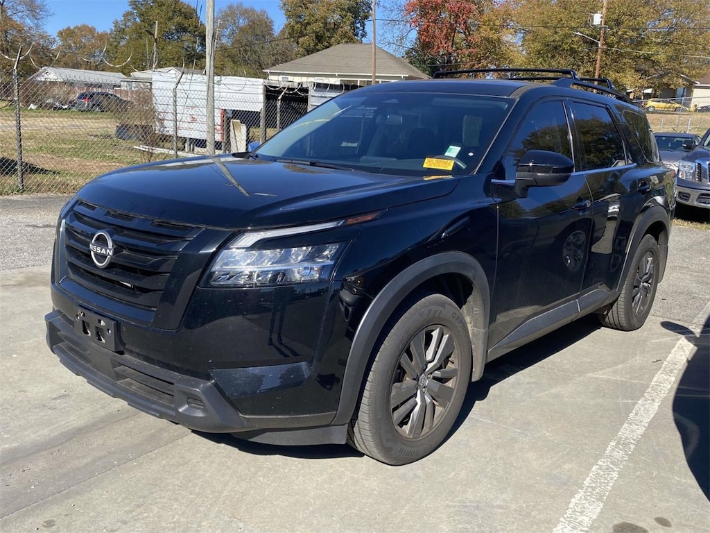 Used 2022 Nissan Pathfinder SV