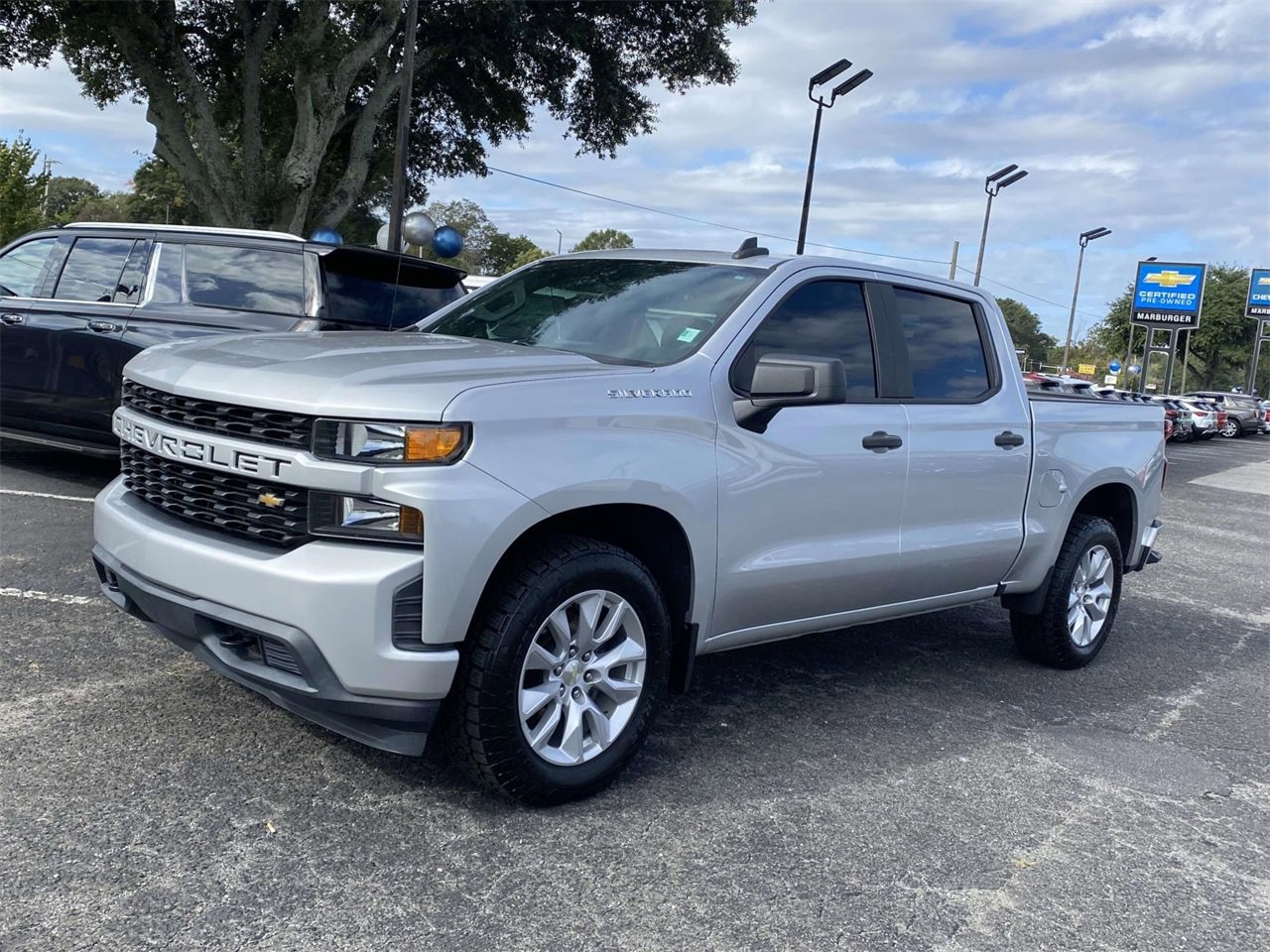 2020 Chevrolet Silverado 1500 Custom photo 3