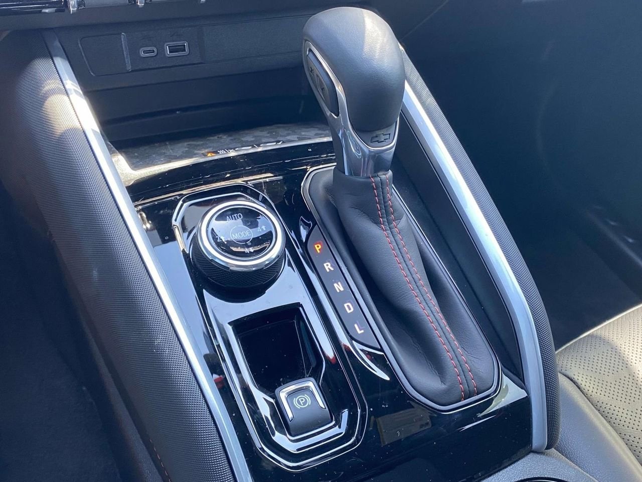 2025 Chevrolet Colorado Z71 - Photo 24
