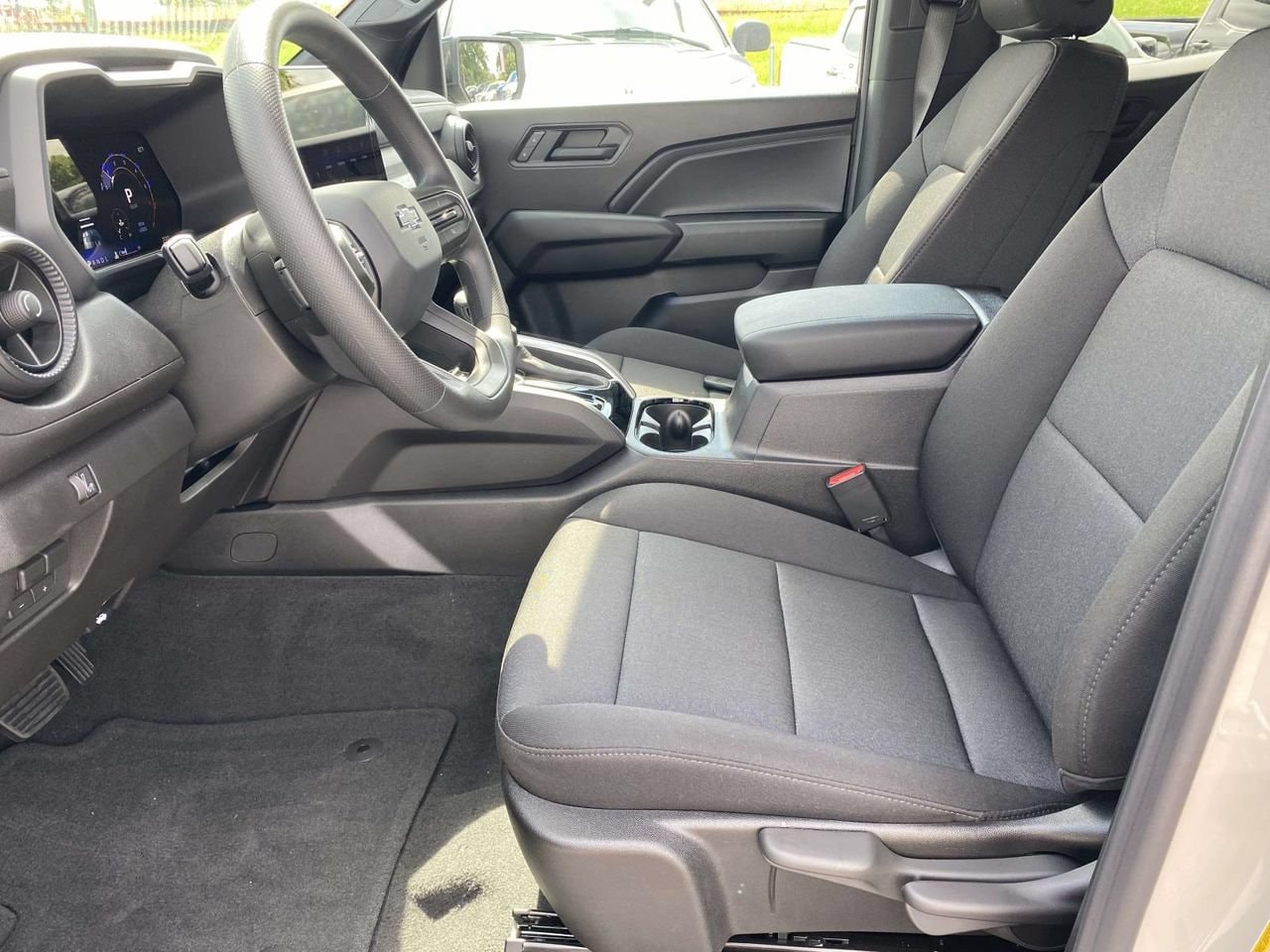 2026 Chevrolet Colorado Trail Boss - Photo 14