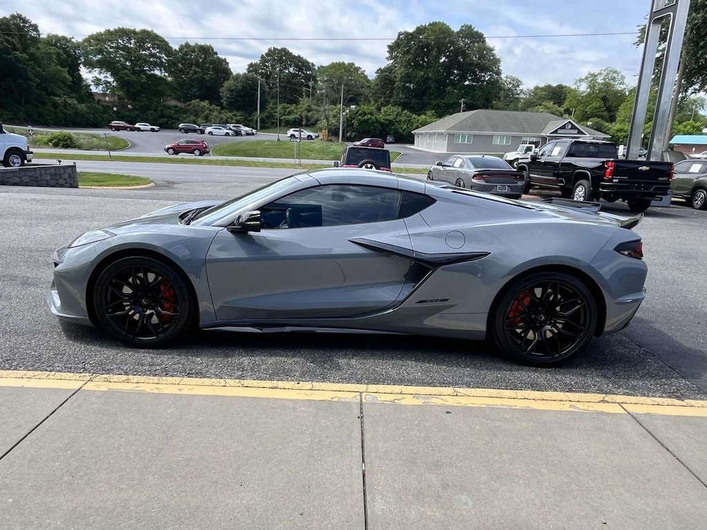 Used 2025 Chevrolet Corvette Z06 3LZ Performance