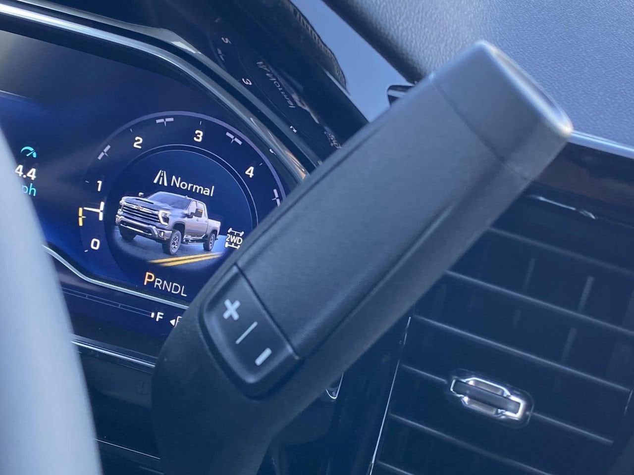 2025 Chevrolet Silverado 2500 HD LTZ - Photo 26