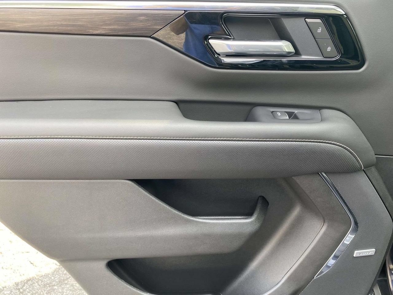 2026 Chevrolet Tahoe Premier - Photo 13