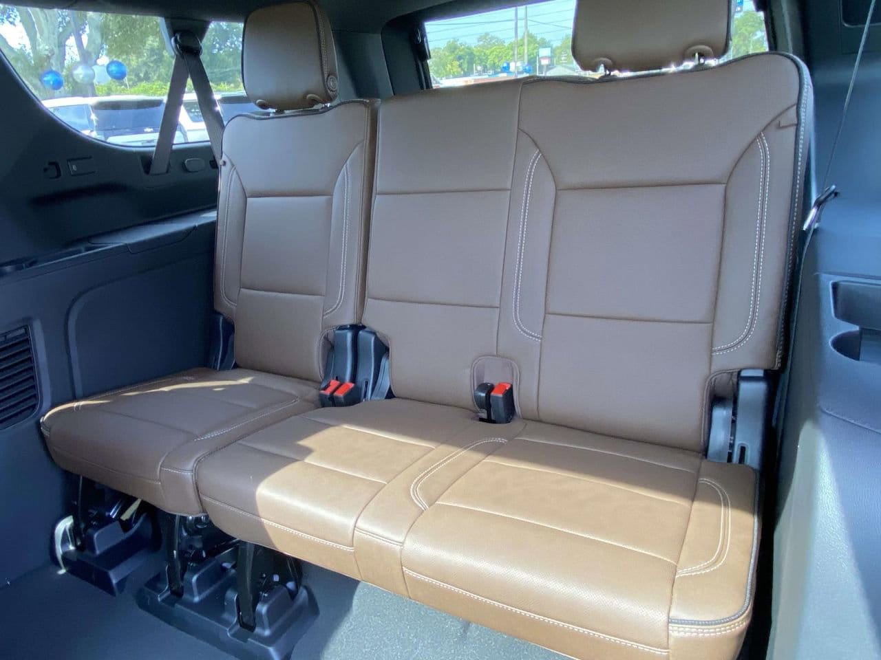 2025 Chevrolet Suburban High Country - Photo 14