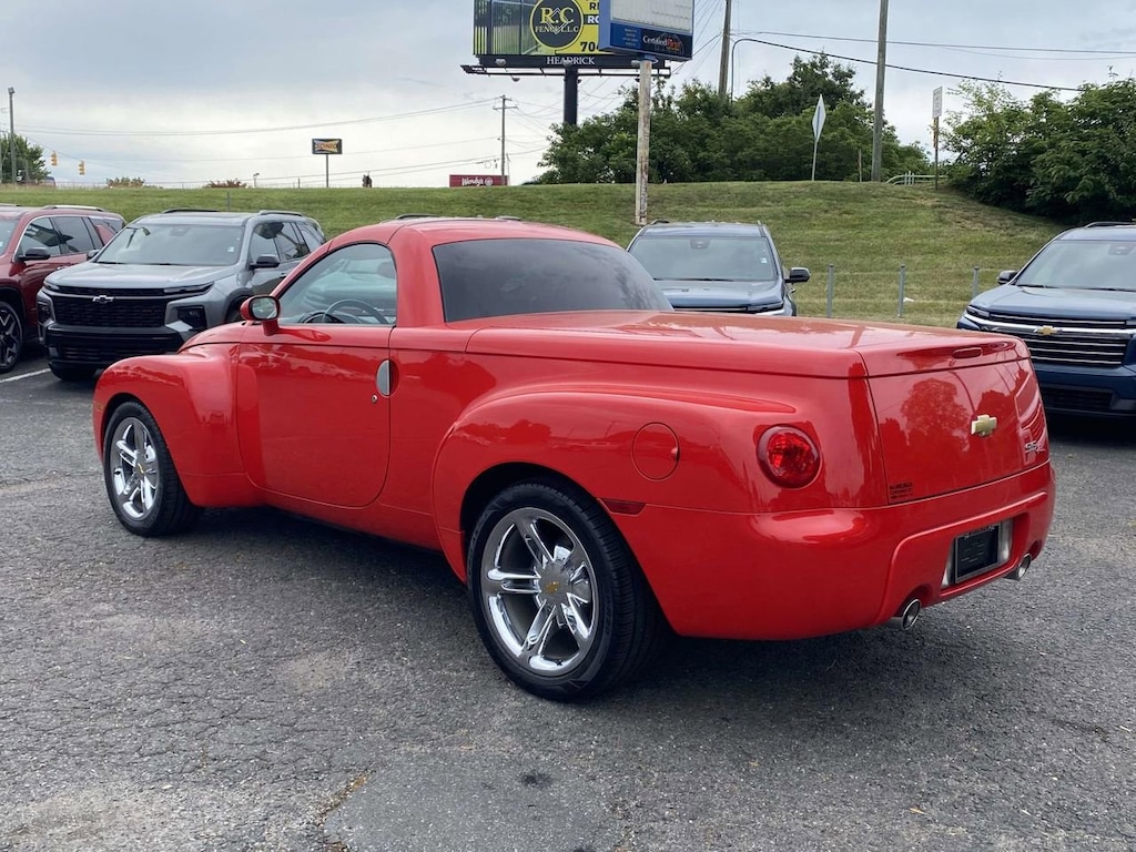 Used 2004 Chevrolet SSR LS Car