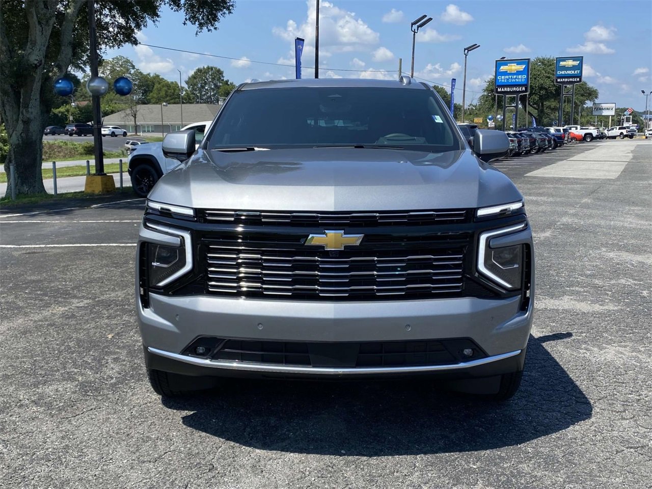 2025 Chevrolet Tahoe High Country photo 2