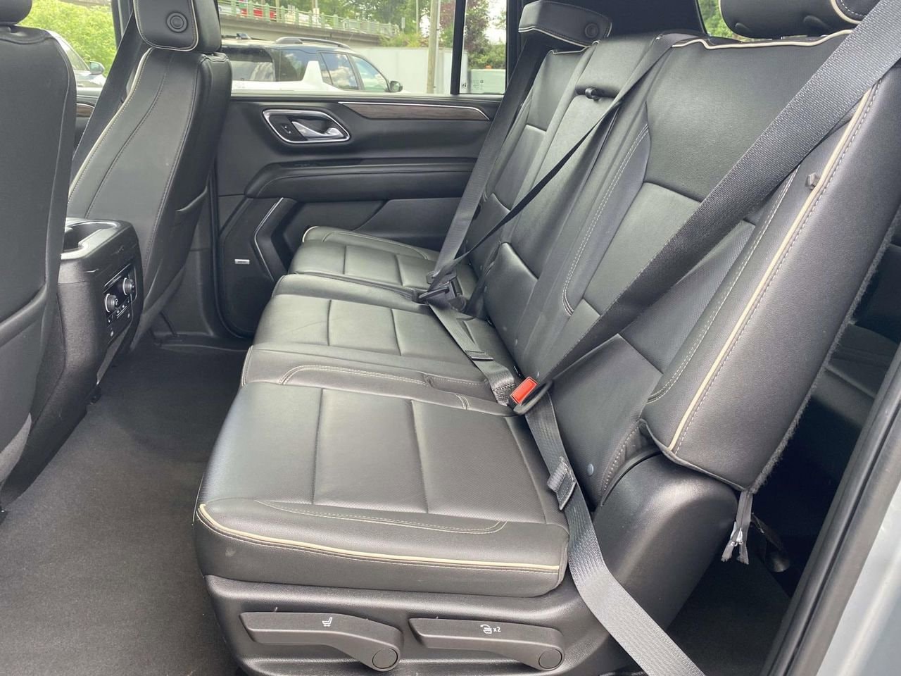 2024 Chevrolet Suburban Premier - Photo 12