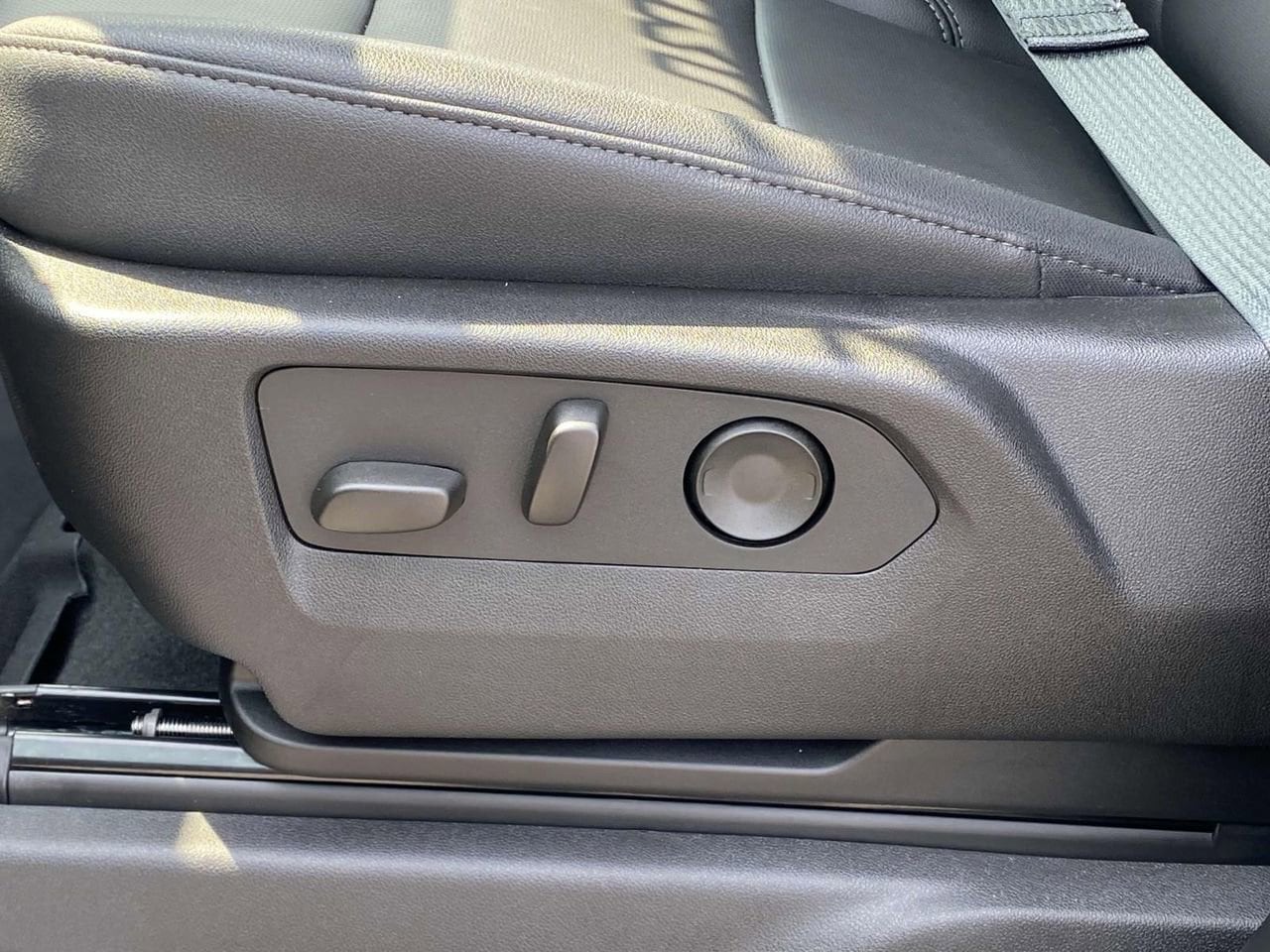 2025 Chevrolet Silverado 2500 HD LTZ - Photo 15