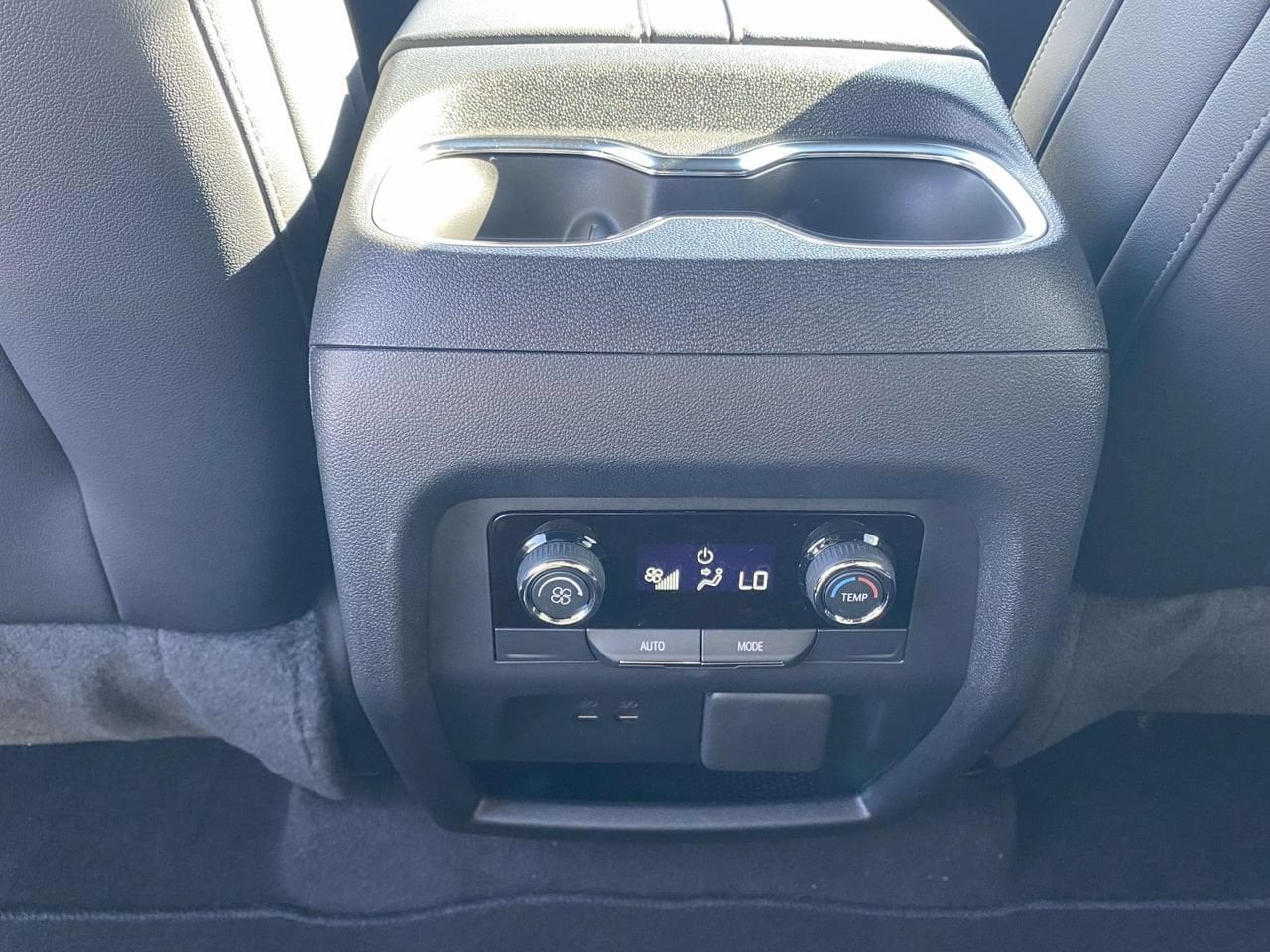 2027 Chevrolet Traverse LT - Photo 11