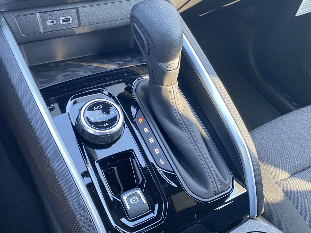 2026 Chevrolet Colorado Trail Boss - Photo 27