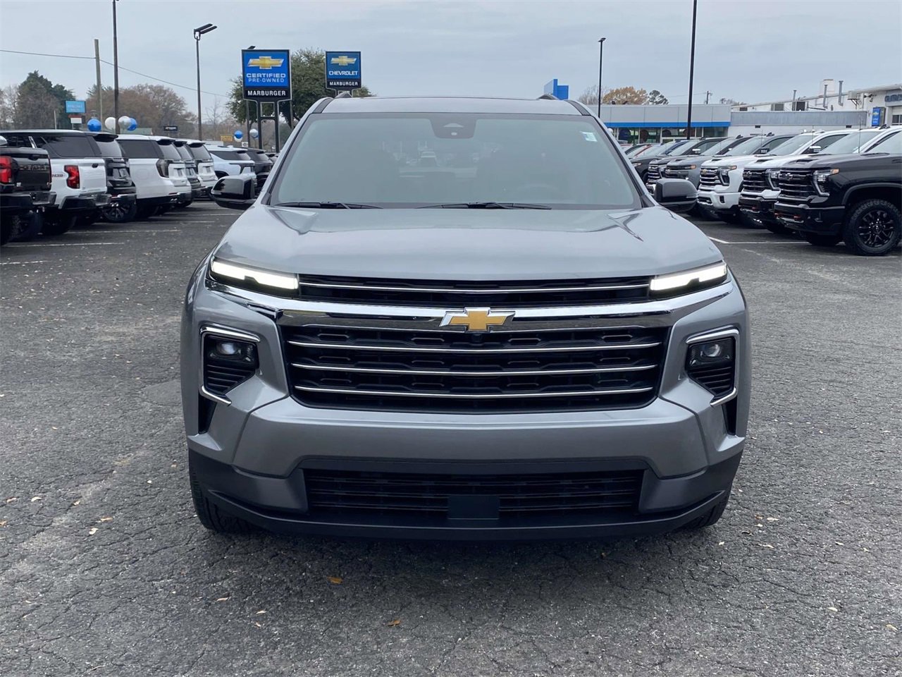 2026 Chevrolet Traverse photo 2