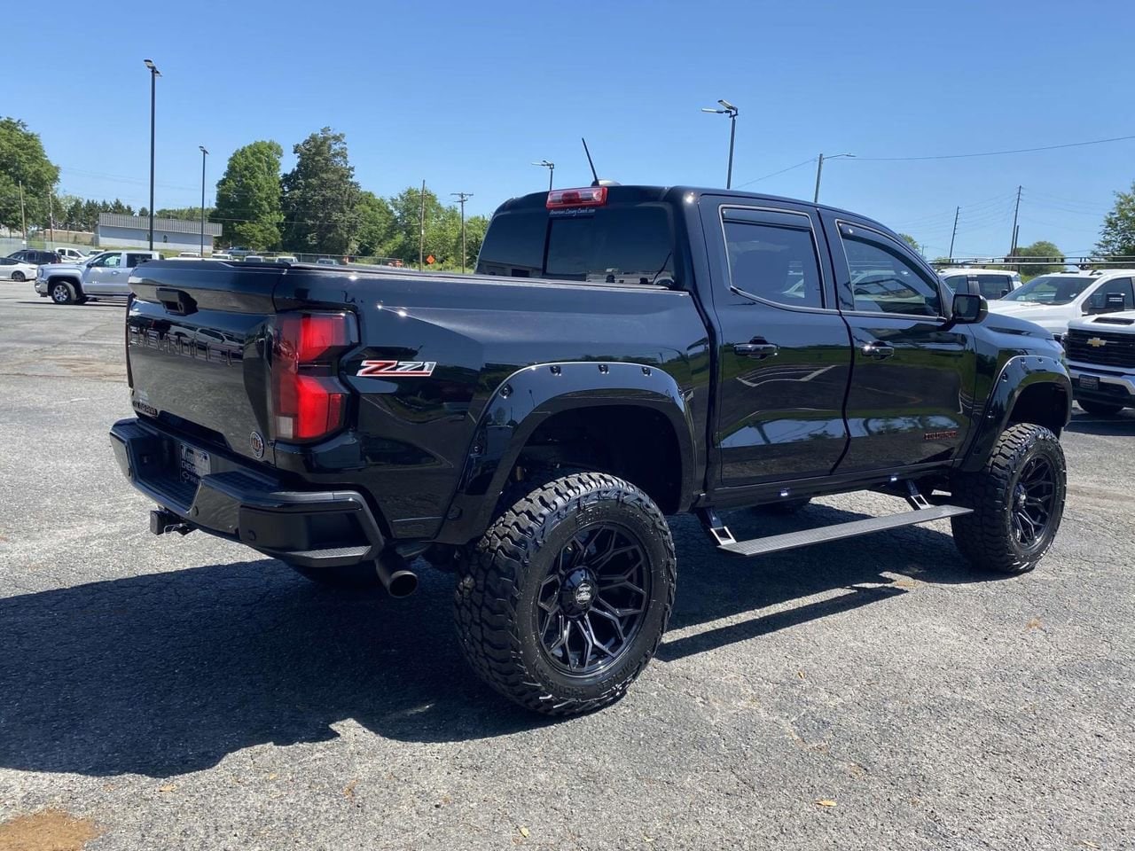 2025 Chevrolet Colorado Z71 - Photo 6