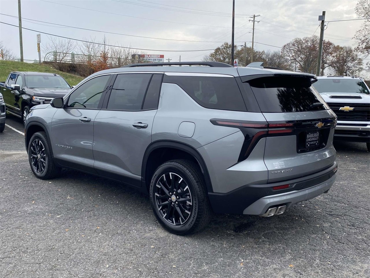 2026 Chevrolet Traverse photo 4