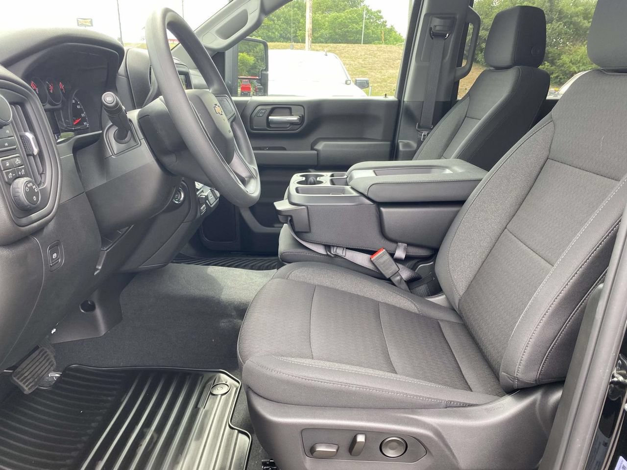 2026 Chevrolet Silverado 2500 HD Custom - Photo 14