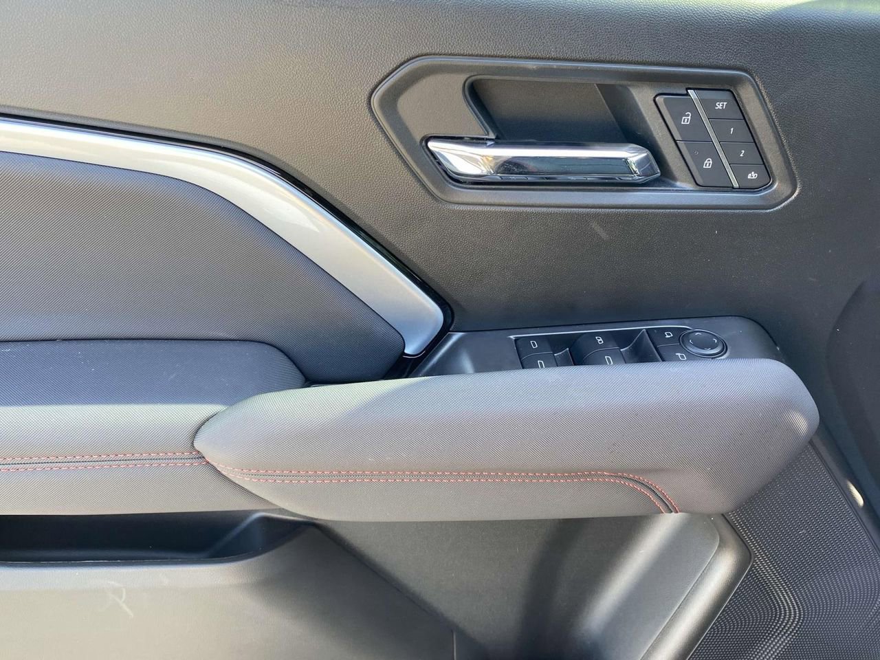 2025 Chevrolet Colorado Z71 - Photo 19