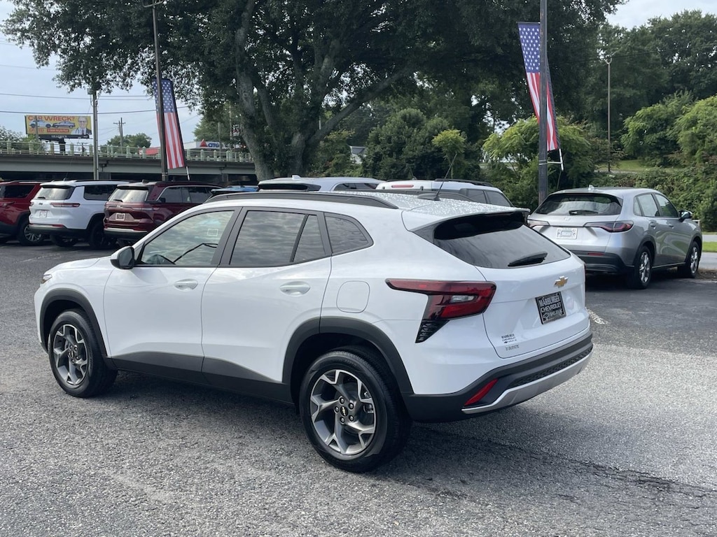 New 2026 Chevrolet Trax LT SUV