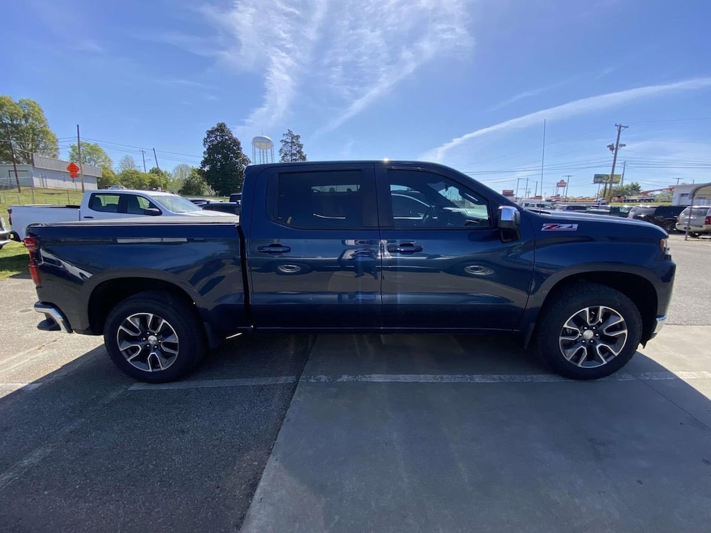 Used 2021 Chevrolet Silverado 1500 LT Truck