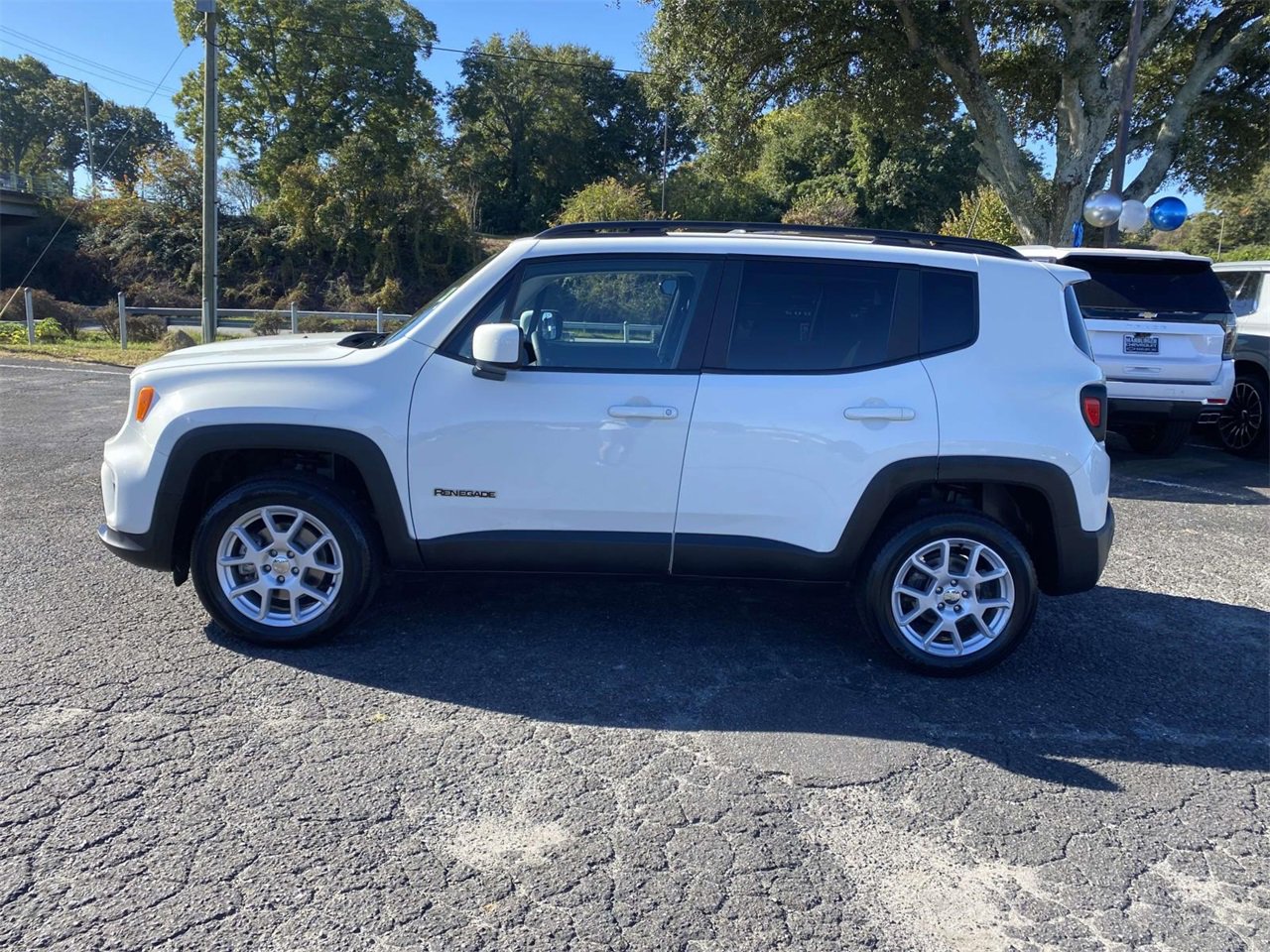2021 Jeep Renegade Latitude photo 2