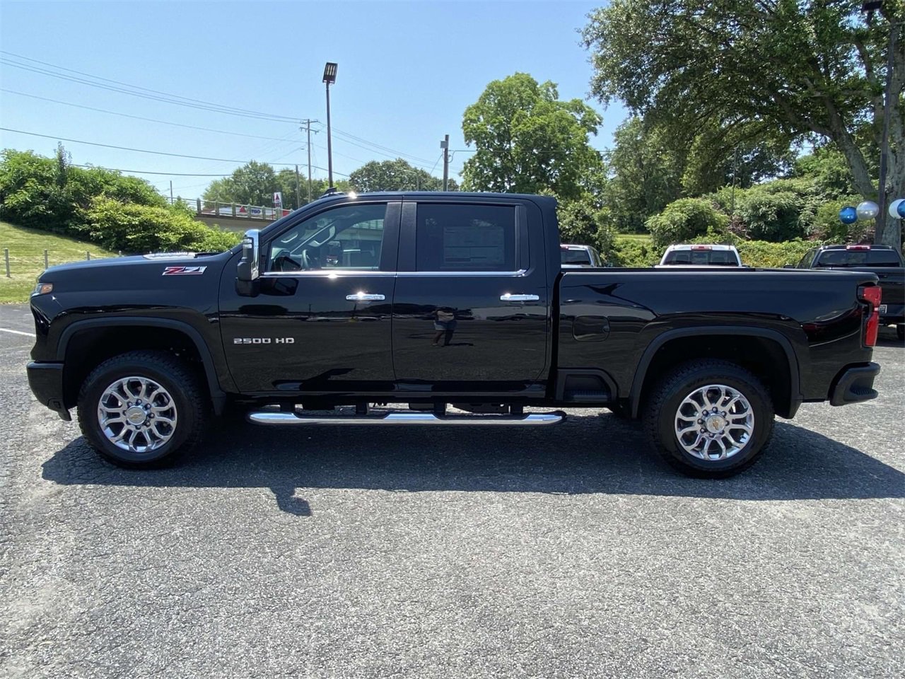 2025 Chevrolet Silverado 2500HD LT photo 4