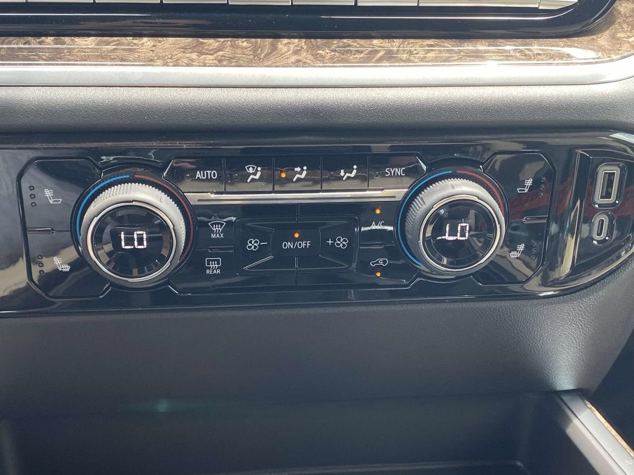 2026 Chevrolet Silverado 1500 RST - Photo 28