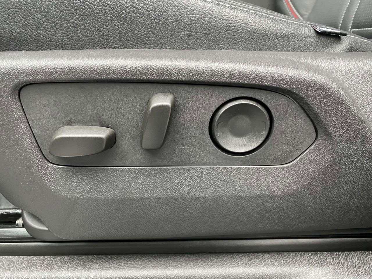 2025 Chevrolet Silverado 1500 RST - Photo 12