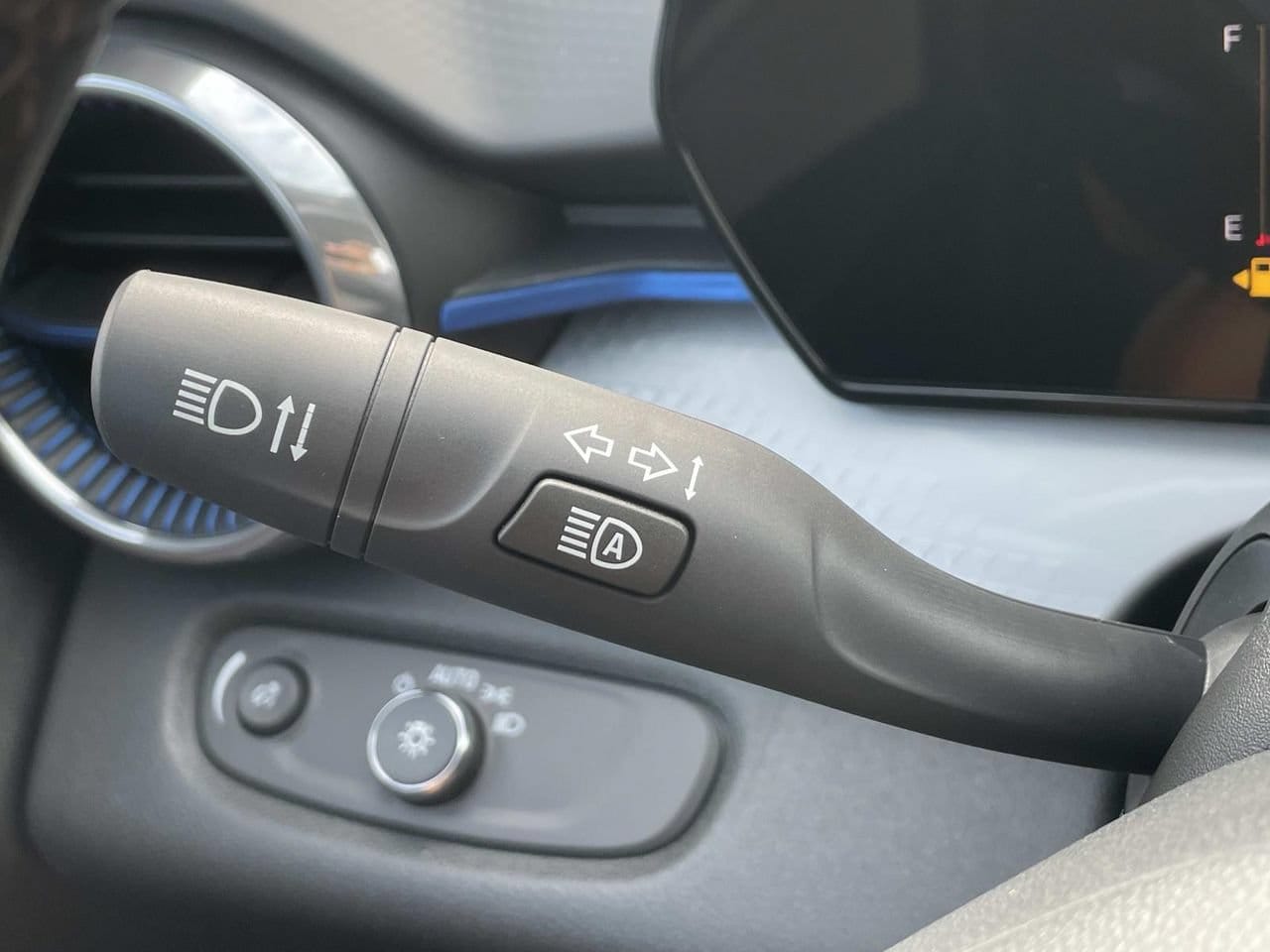 2026 Chevrolet Trax LT - Photo 23