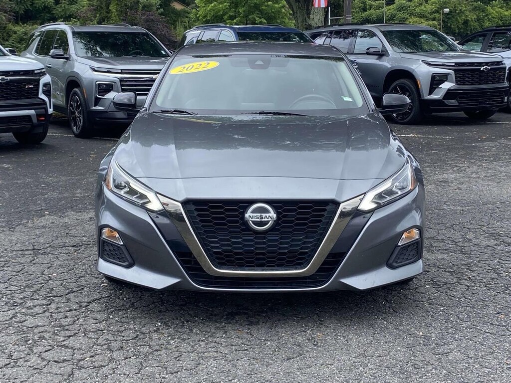 Used 2022 Nissan Altima 2.5 SR