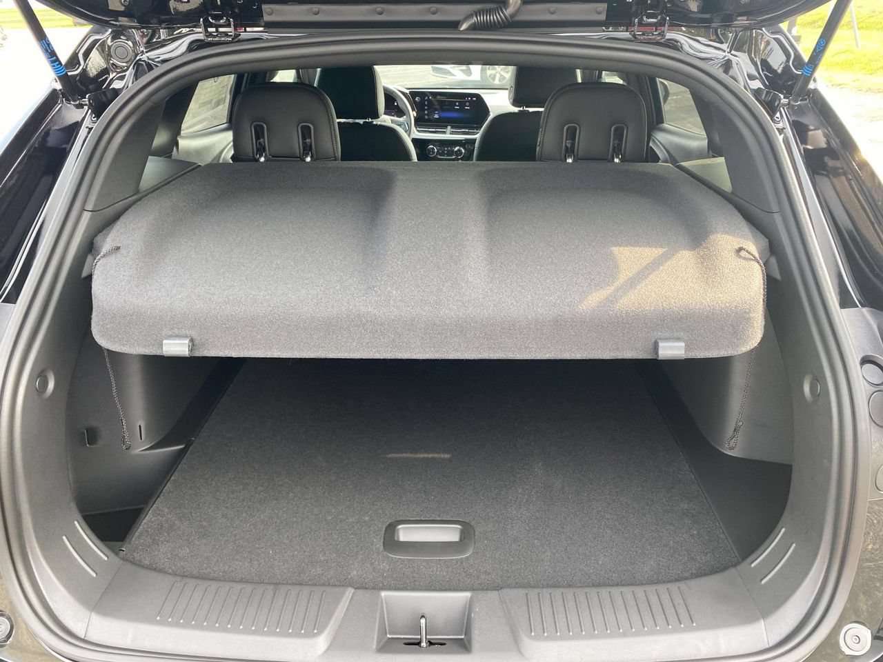 2026 Chevrolet Trax RS - Photo 9