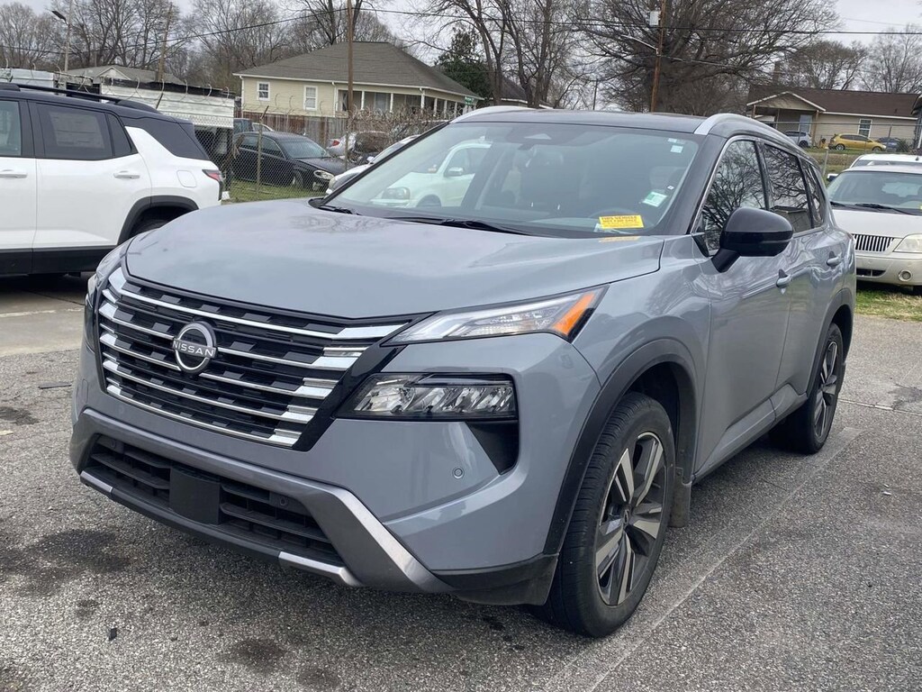 Used 2024 Nissan Rogue SL