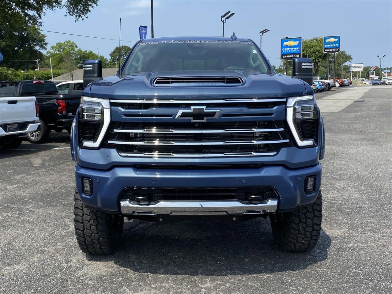 2025 Chevrolet Silverado 2500HD LTZ photo 2