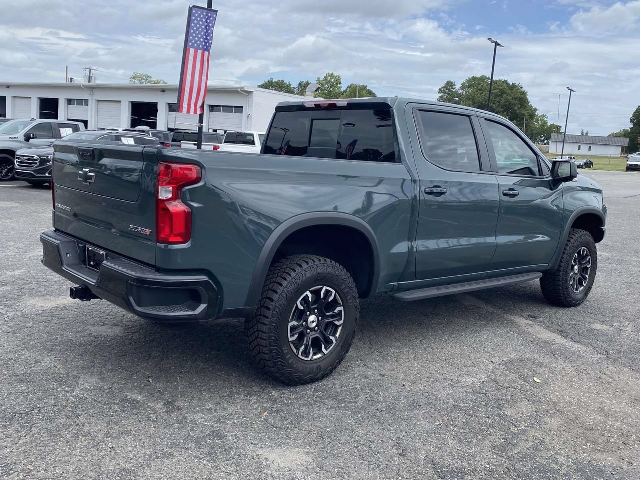 2026 Chevrolet Silverado 1500 ZR2 - Photo 6