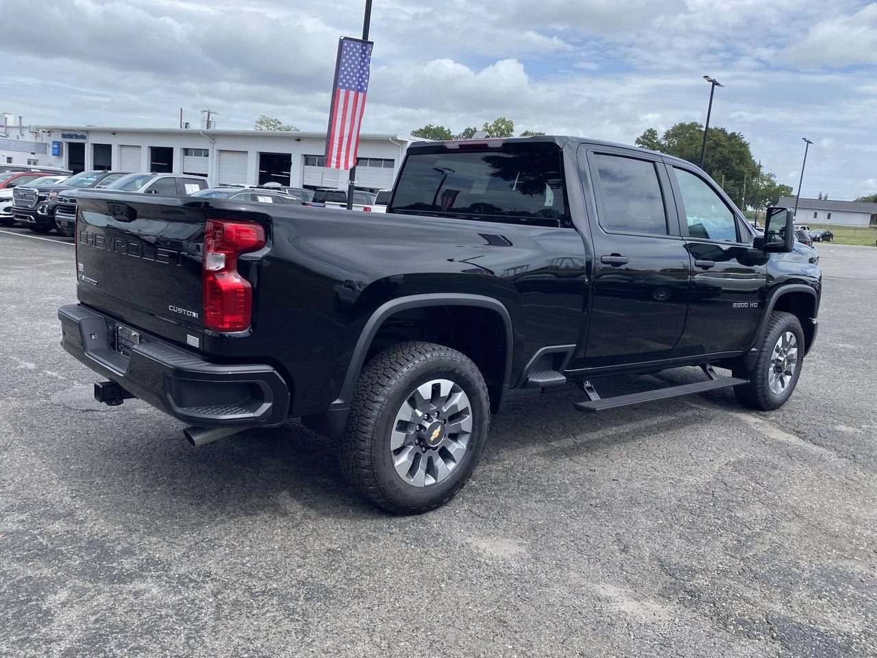 2026 Chevrolet Silverado 2500 HD Custom - Photo 6