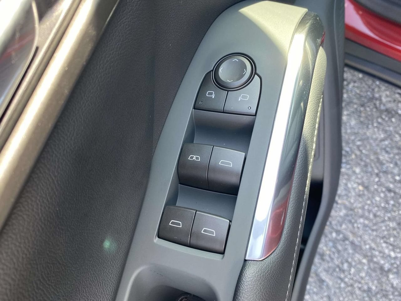 2027 Chevrolet Traverse LT - Photo 17