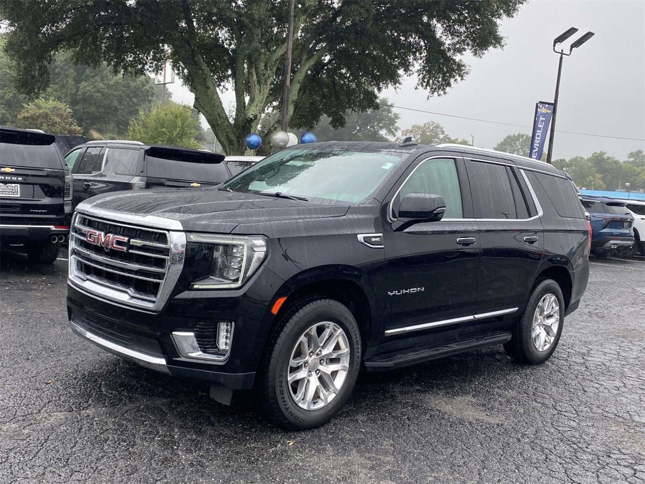 2022 Gmc Yukon SLT photo 2