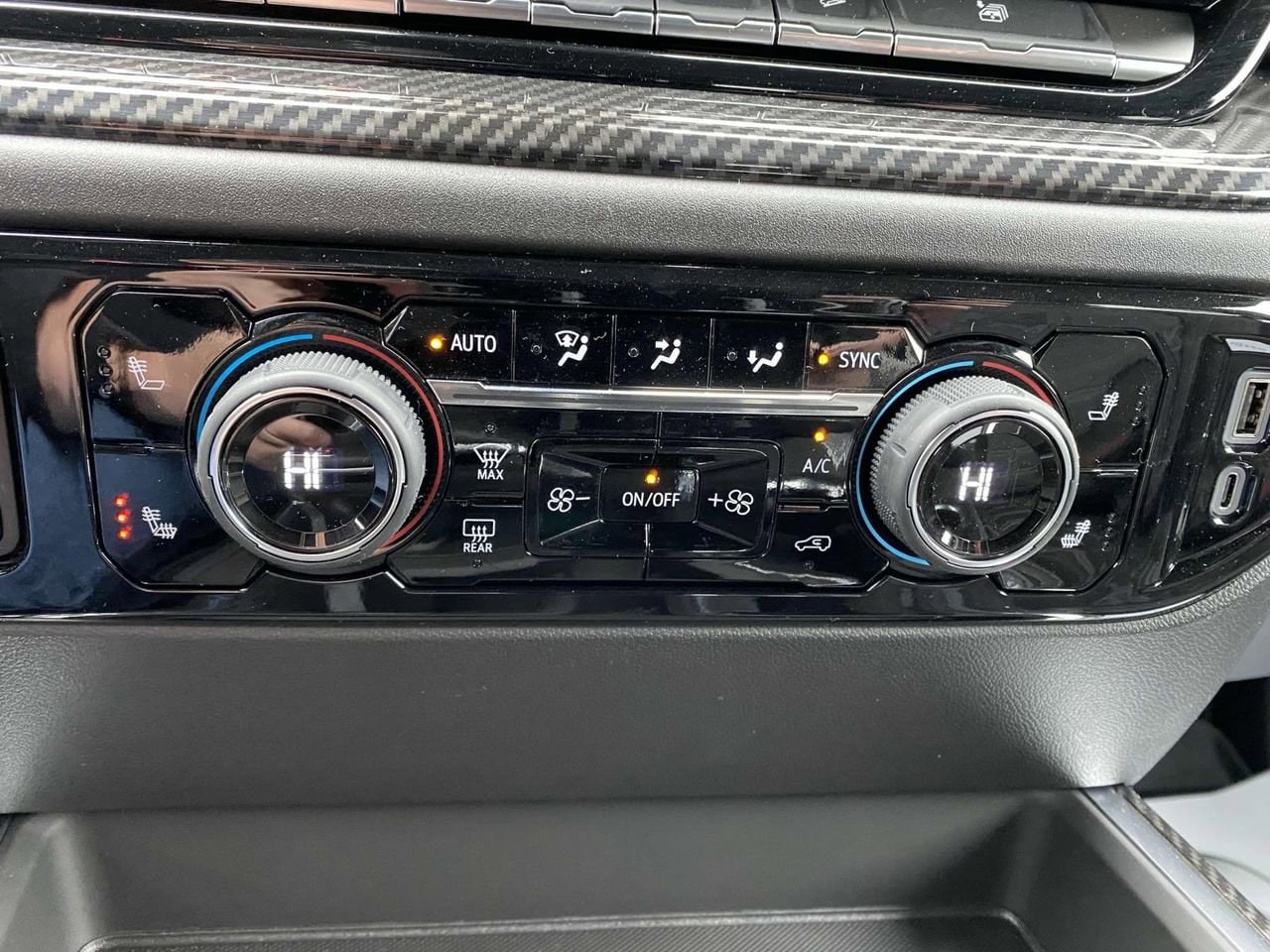 2025 Chevrolet Silverado 1500 RST - Photo 24