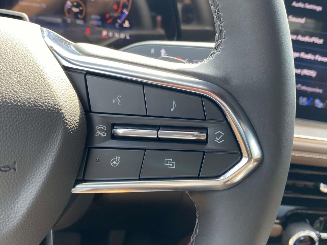 2025 Chevrolet Suburban High Country - Photo 22