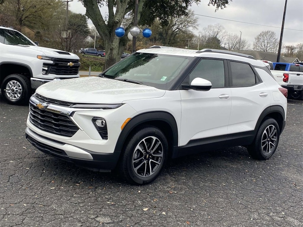 Used 2024 Chevrolet Trailblazer LT SUV